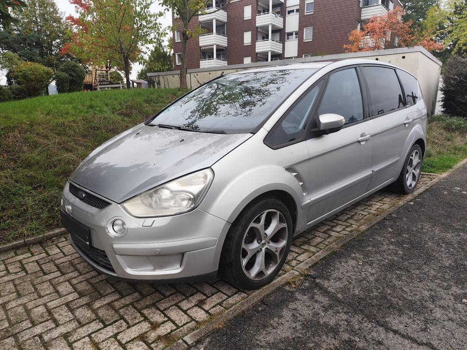 Ford S-Max 2007 — rear view