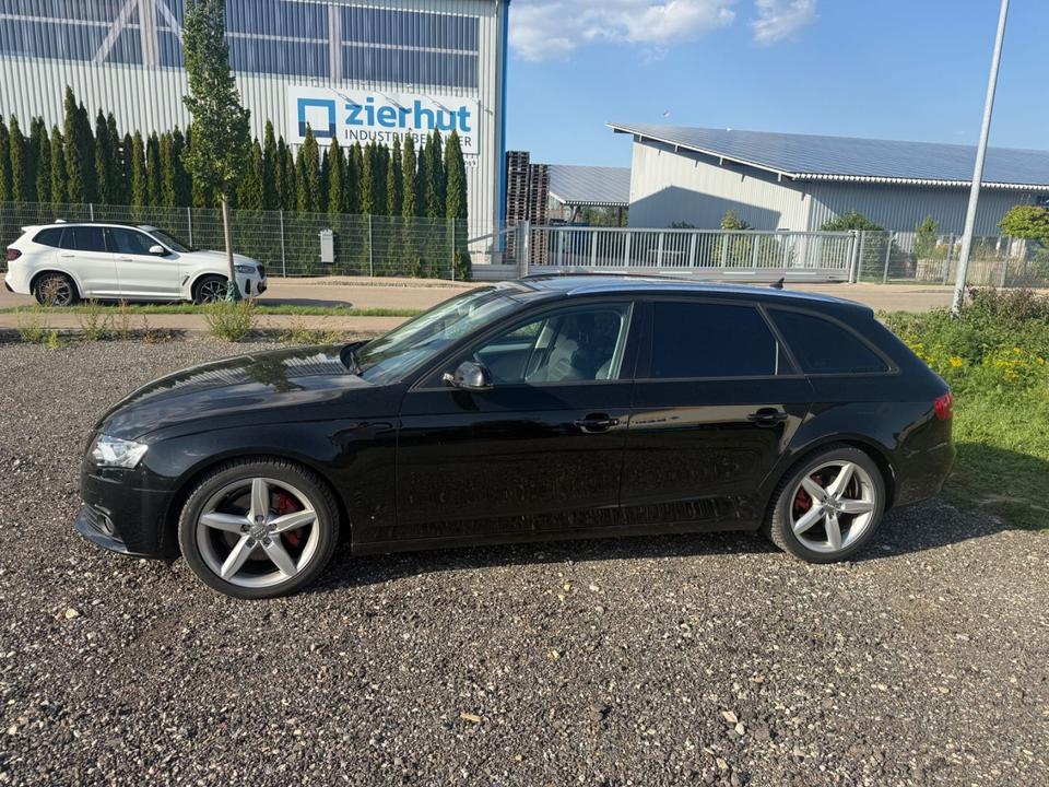 Audi A4 2011 — engine