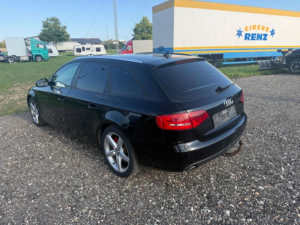 Audi A4 2011 — photo 8