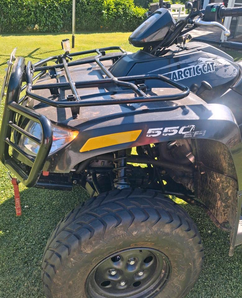 Quad ARTIC CAT 550 EFI 2014 — rear view