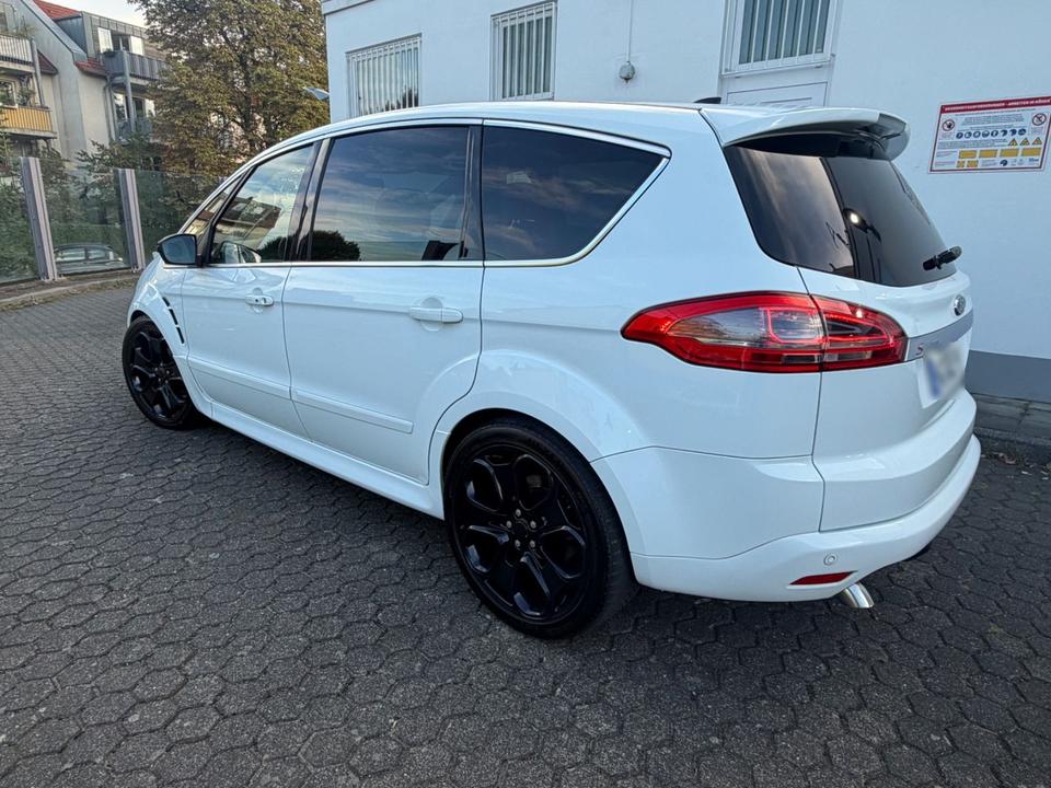 Ford S-Max 2011 — photo 7