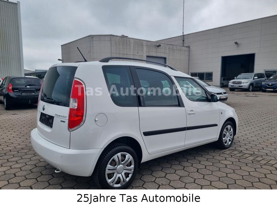 Skoda Roomster 2012 — салон