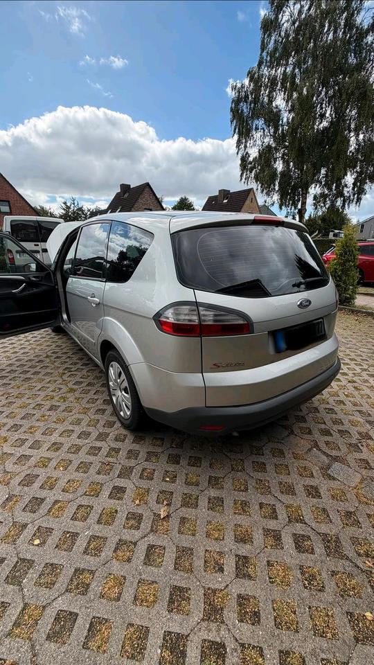Ford C-Max 2008 — photo 16