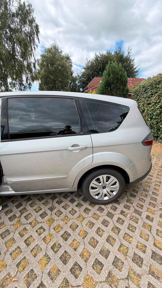 Ford C-Max 2008 — photo 19
