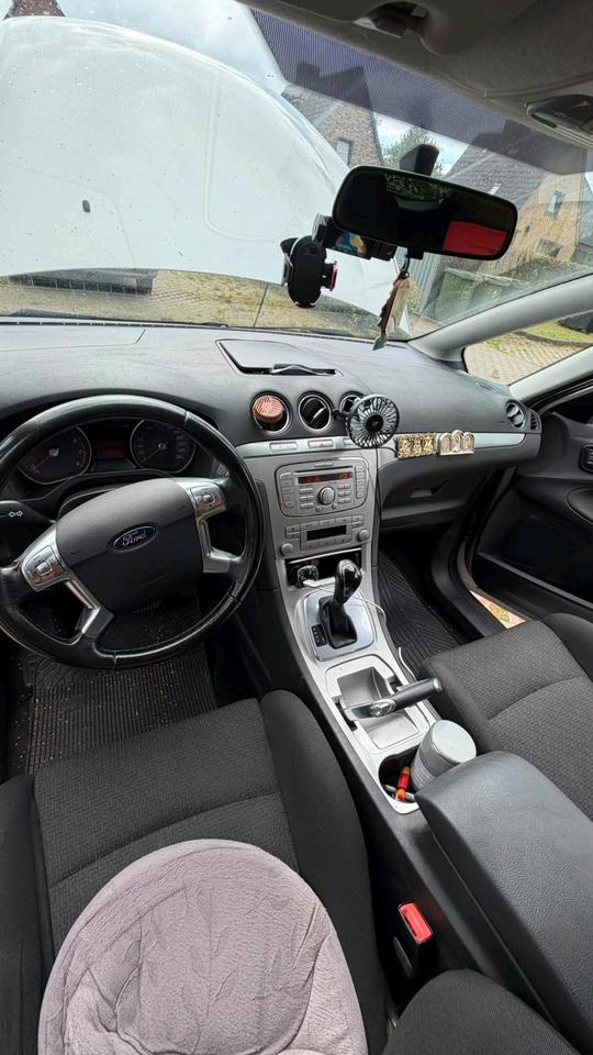 Ford C-Max 2008 — photo 9