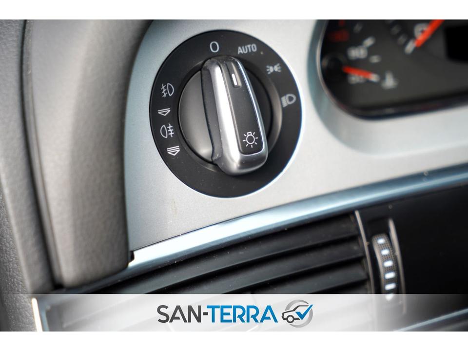 Audi A6 2010 — photo 19