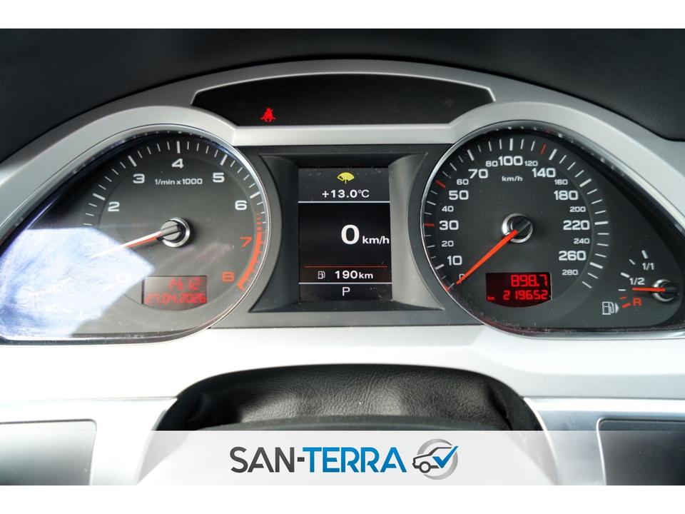 Audi A6 2010 — photo 20