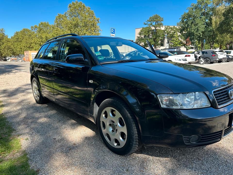 Audi A4, 2004