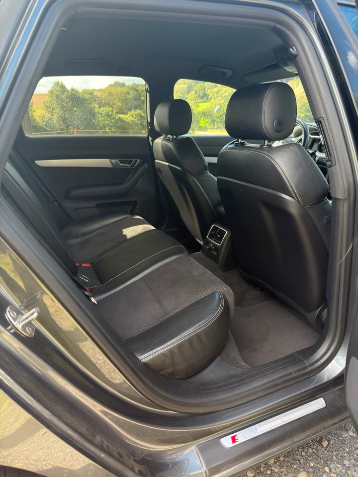 Audi A6 2011 — photo 10