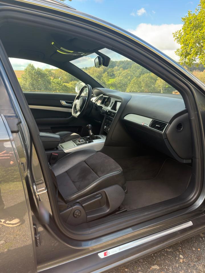 Audi A6 2011 — photo 11