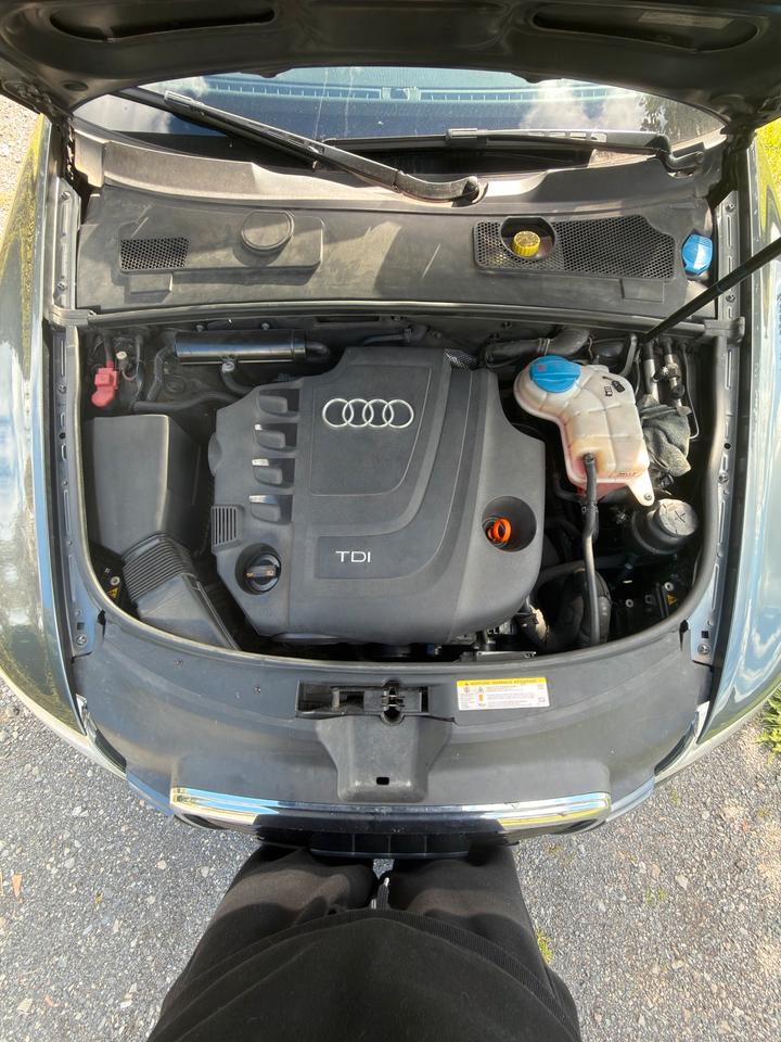 Audi A6 2011 — photo 18