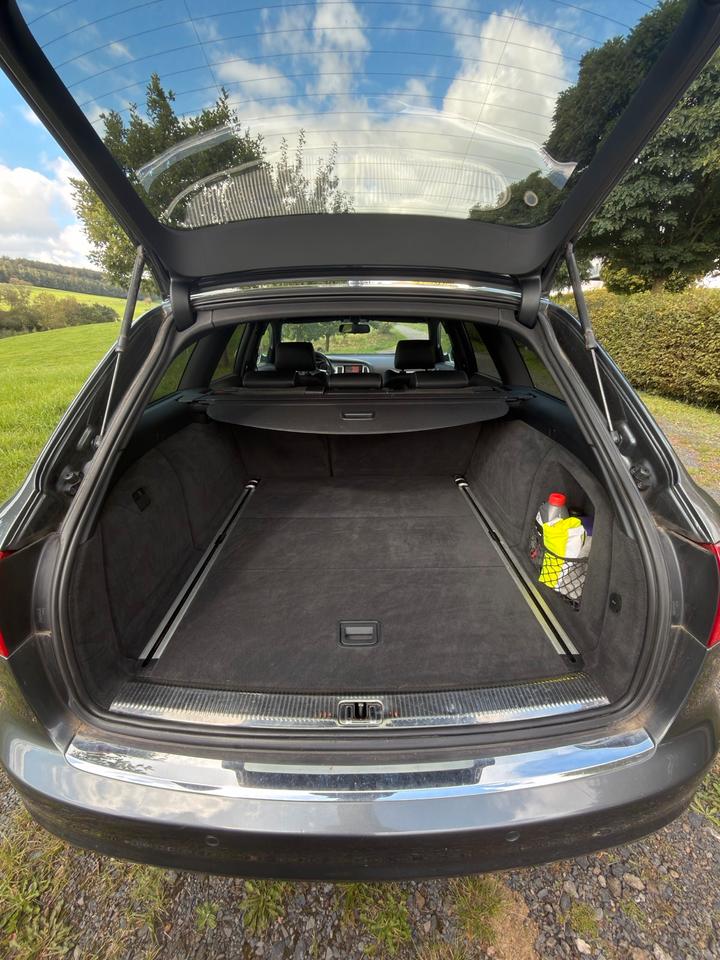 Audi A6 2011 — photo 8