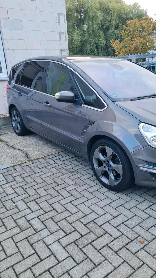 Ford S-Max 2012 — салон