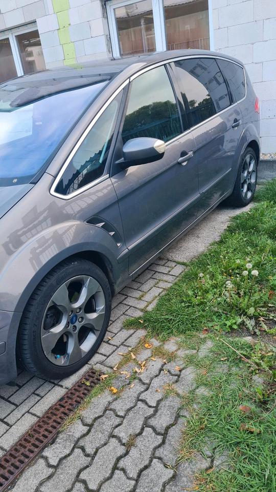 Ford S-Max 2012 — двигун