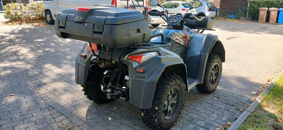 Weitere Motorräder Gelöscht • Quad KWANG YANG 2014 — rear view