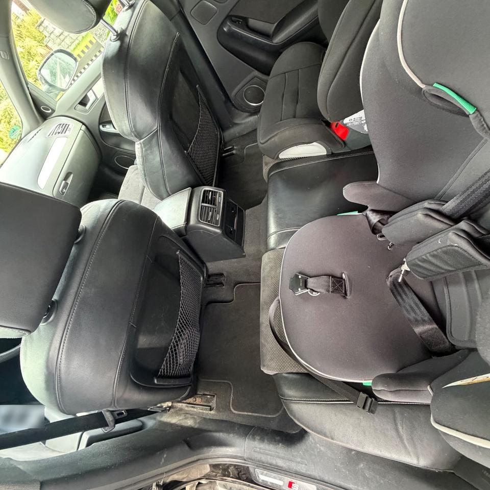 Audi A4 2011 — photo 11