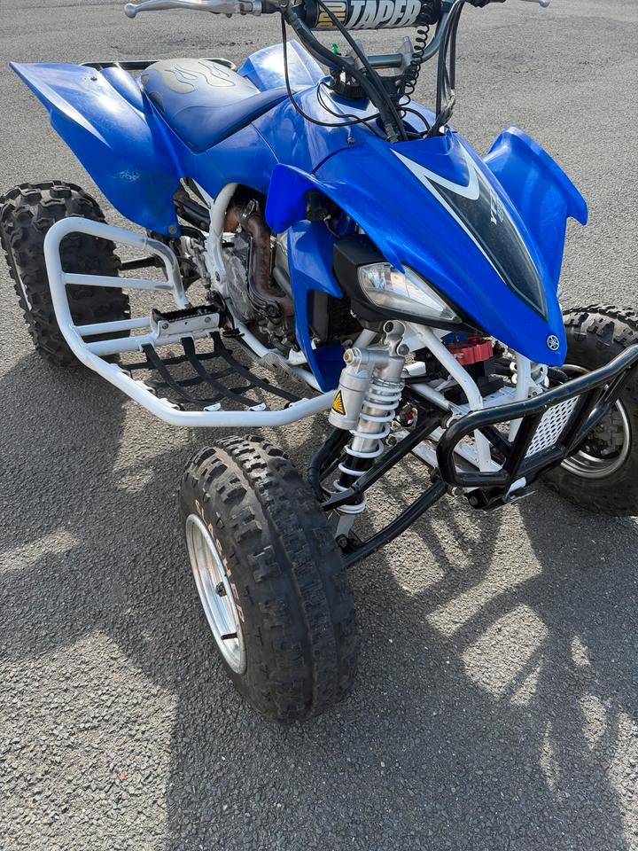 Yamaha Gelöscht • Yamaha YFZ 450 , Raptor , Sportquad 2008 — вигляд ззаду