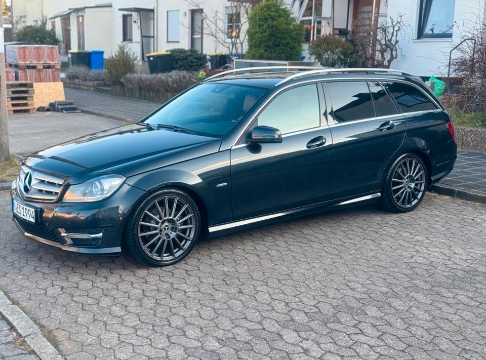 Mercedes Benz C 250 2011 — двигун