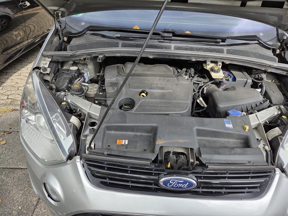 Ford S-Max 2010 — photo 16
