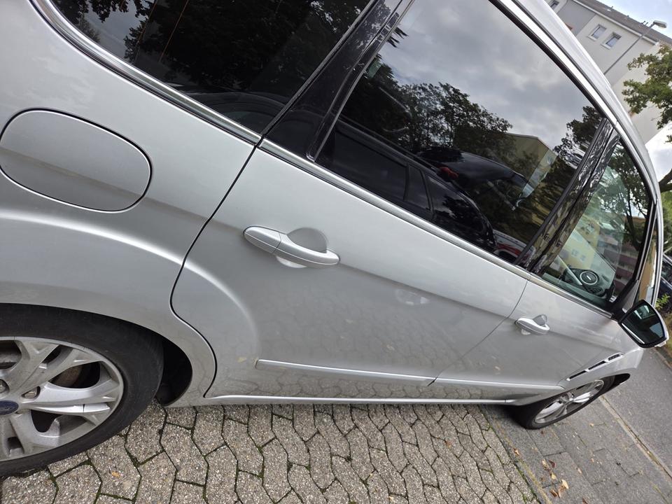 Ford S-Max 2010 — engine