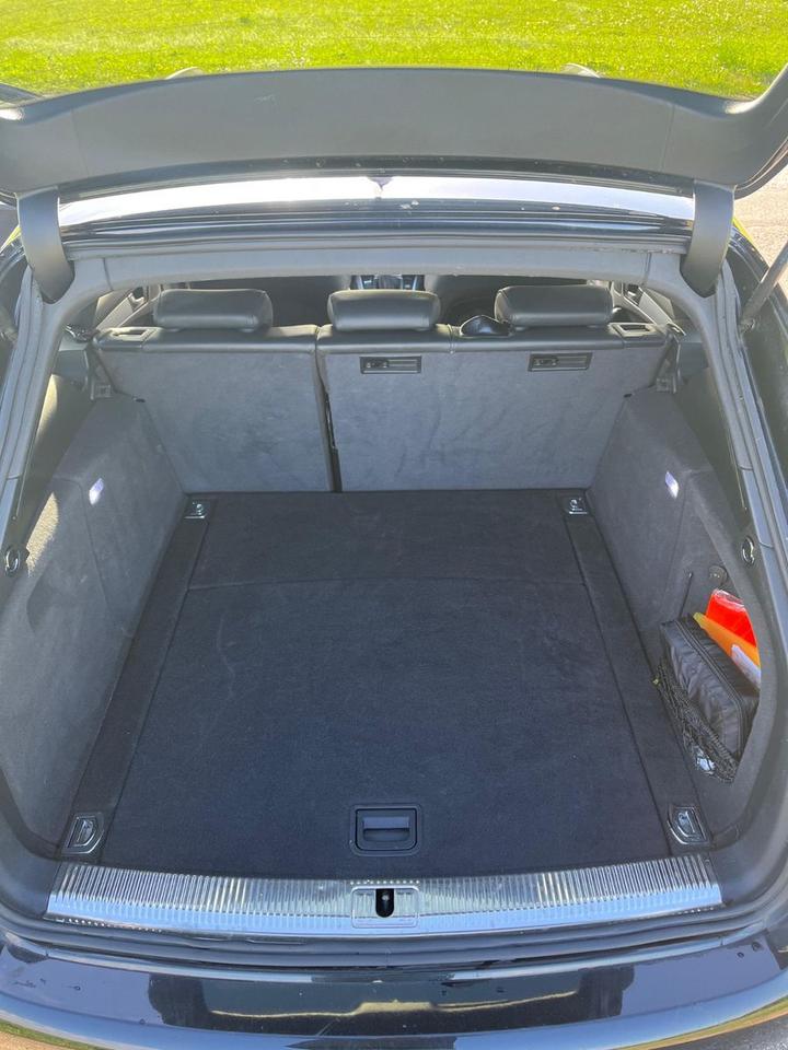 Audi A4 2010 — photo 5