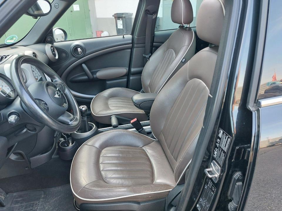 Mini Cooper S 2012 — photo 27