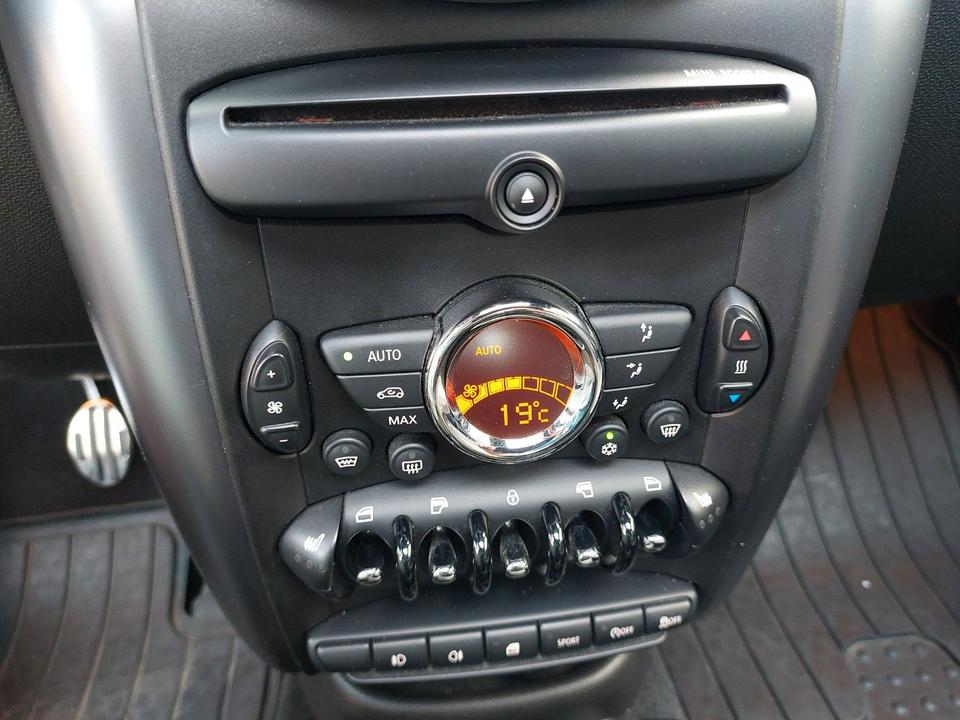 Mini Cooper S 2012 — photo 33