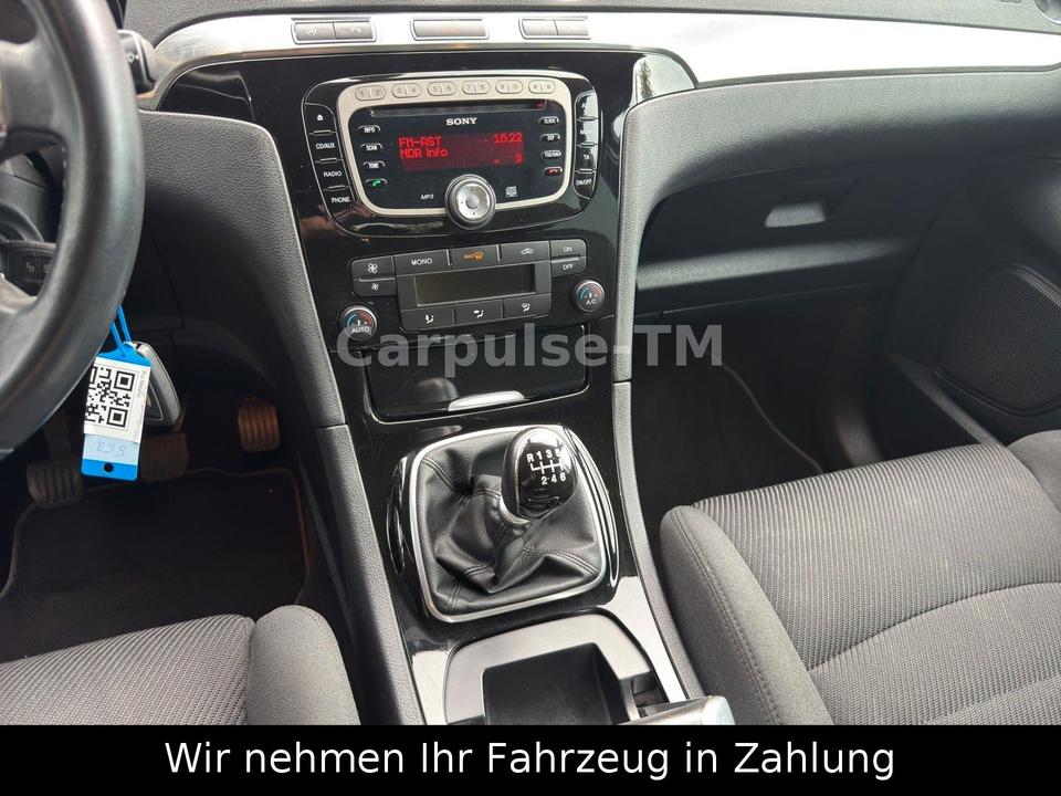 Ford S-Max 2013 — фото 16