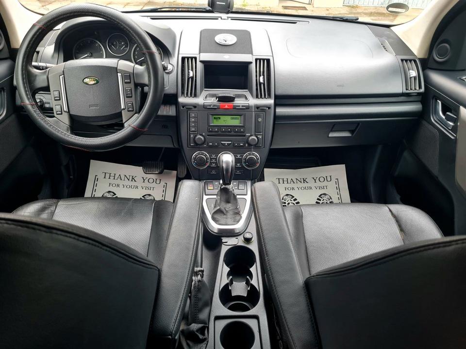 Land Rover Freelander 2009 — photo 14
