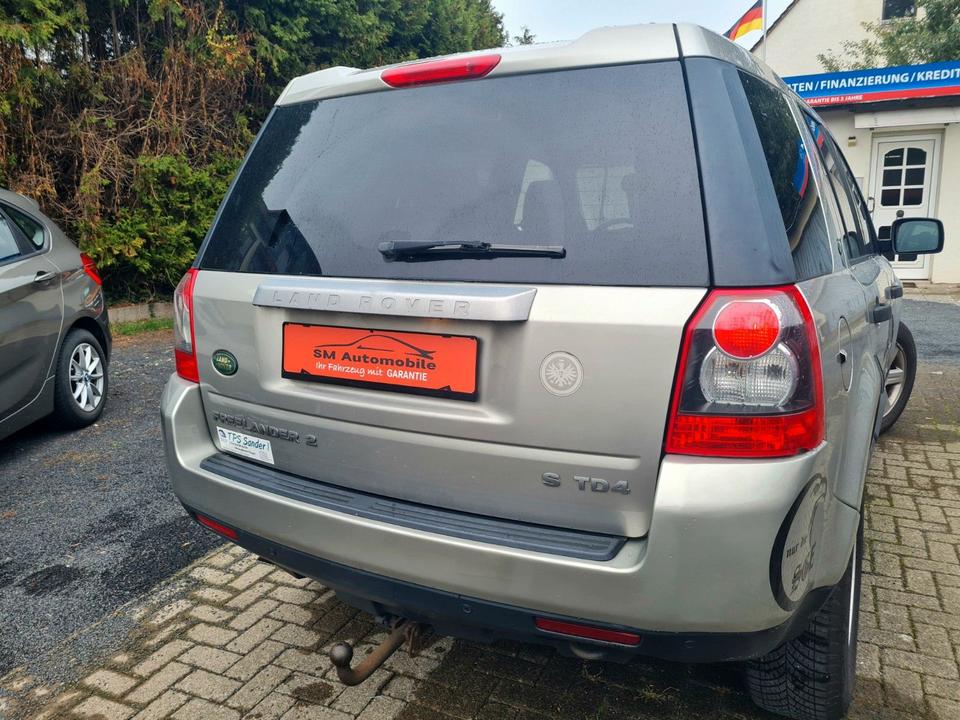 Land Rover Freelander 2009 — photo 18