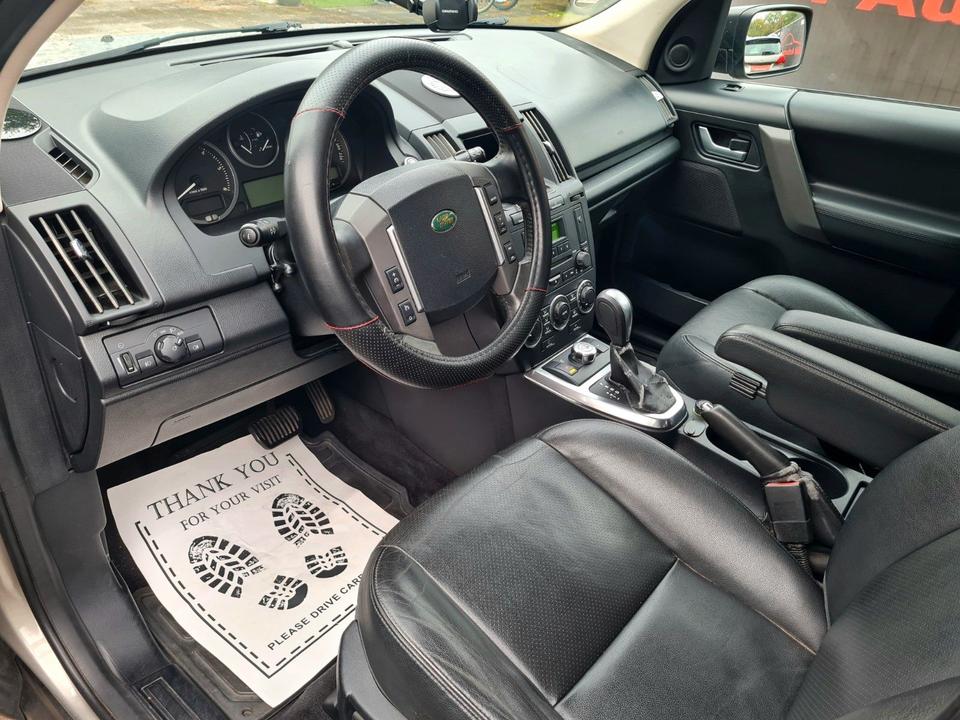 Land Rover Freelander 2009 — photo 25