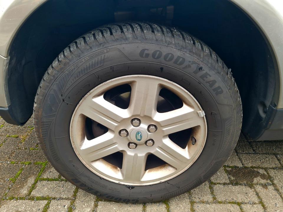 Land Rover Freelander 2009 — photo 36
