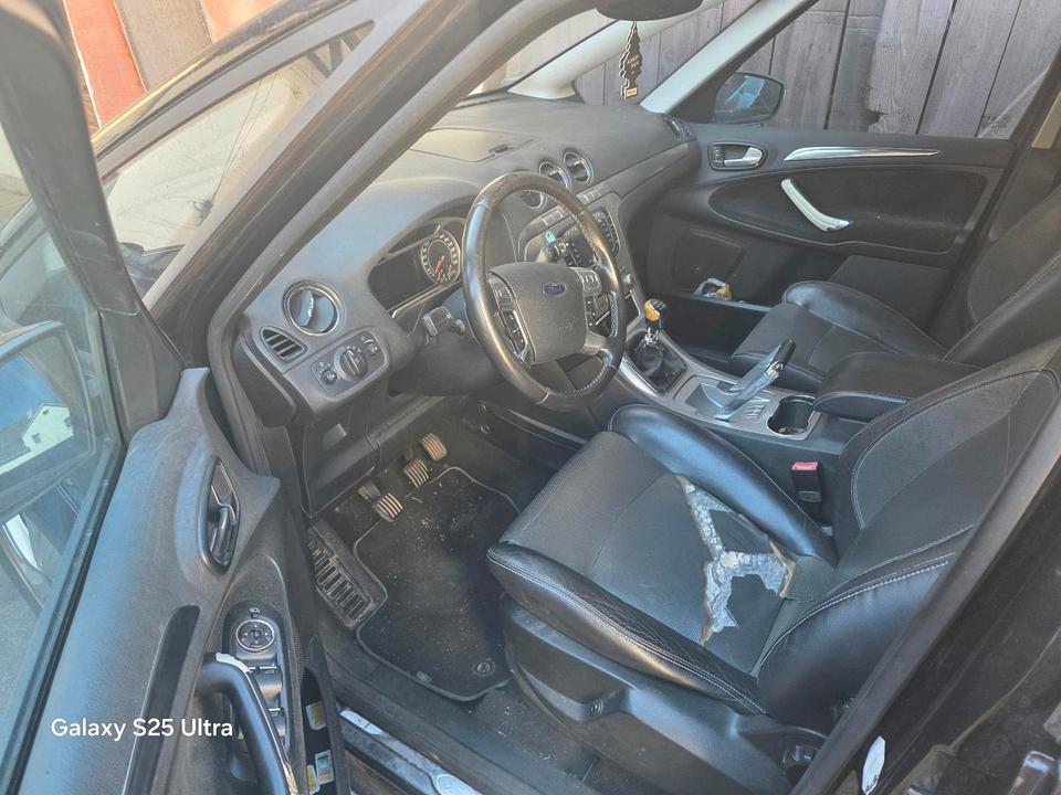 Ford S-Max 2008 — interior