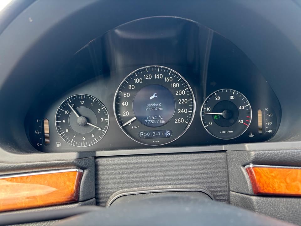 Mercedes Benz E 220 2005 — photo 6