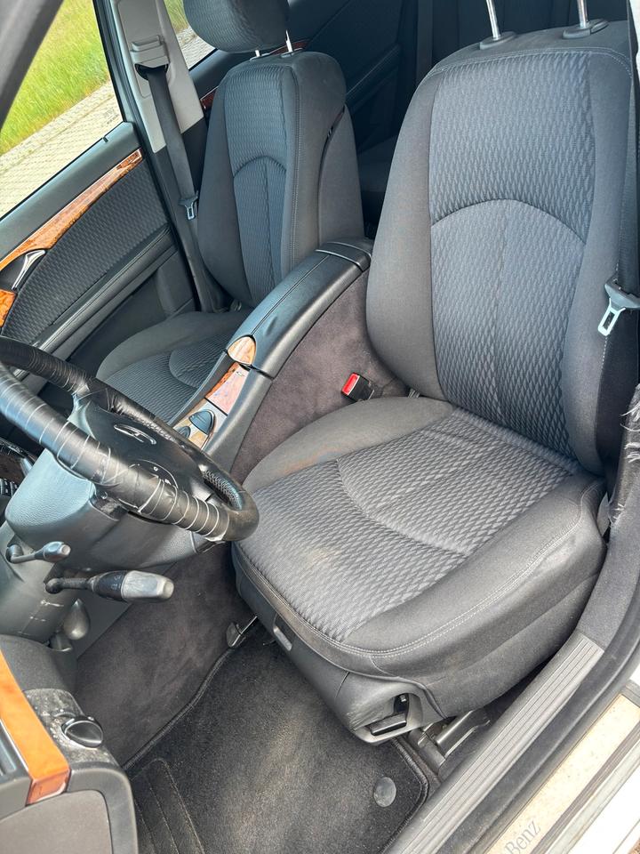 Mercedes Benz E 220 2005 — photo 8