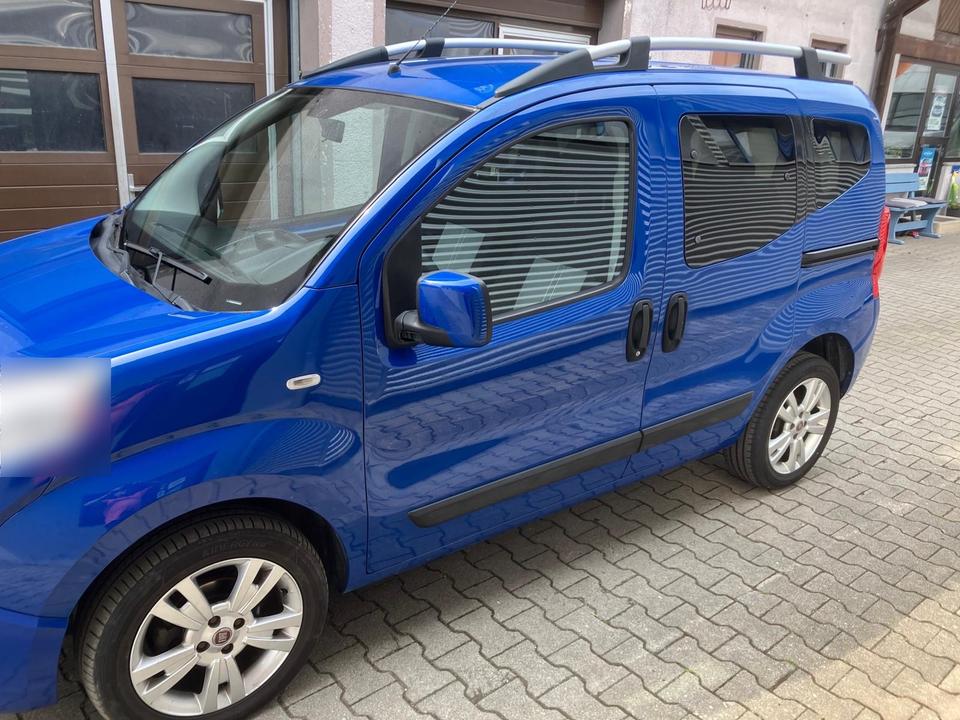 Fiat Qubo 2011 — rear view