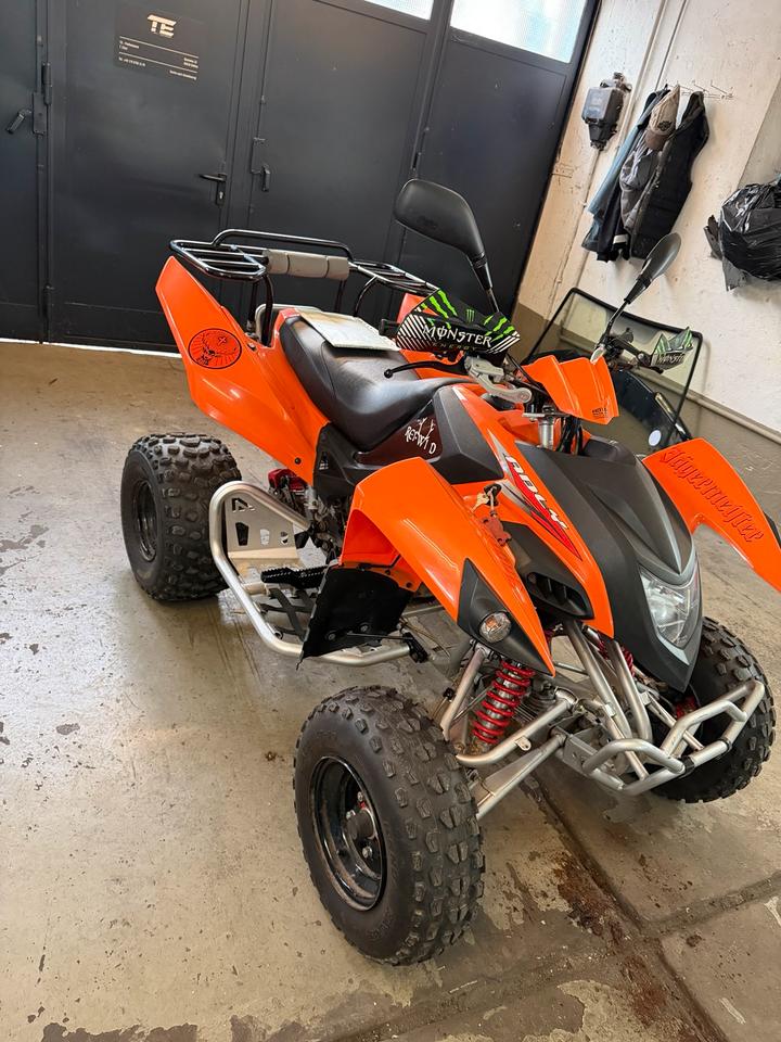 Weitere Motorräder Adly 300xs Quad TÜV neu 2011 — interior