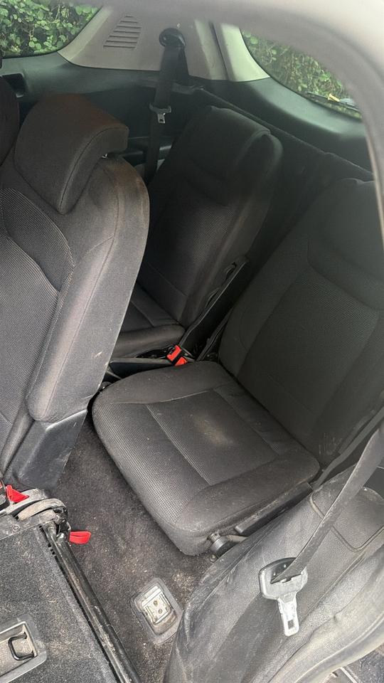 Ford S-Max 2009 — photo 8