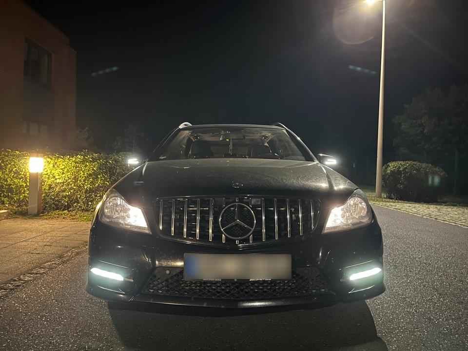 Mercedes Benz C 250 2012 — photo 20