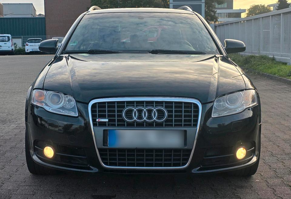 Audi A4 2006 — вигляд ззаду