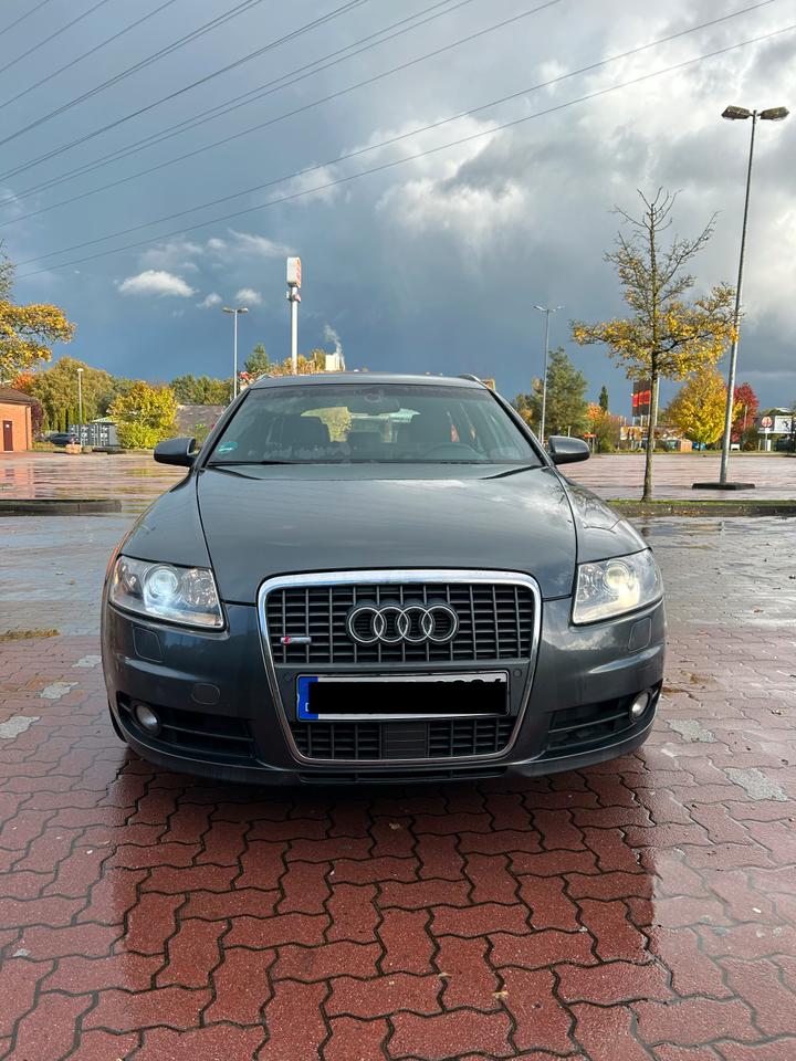 Audi A6 2006 — interior