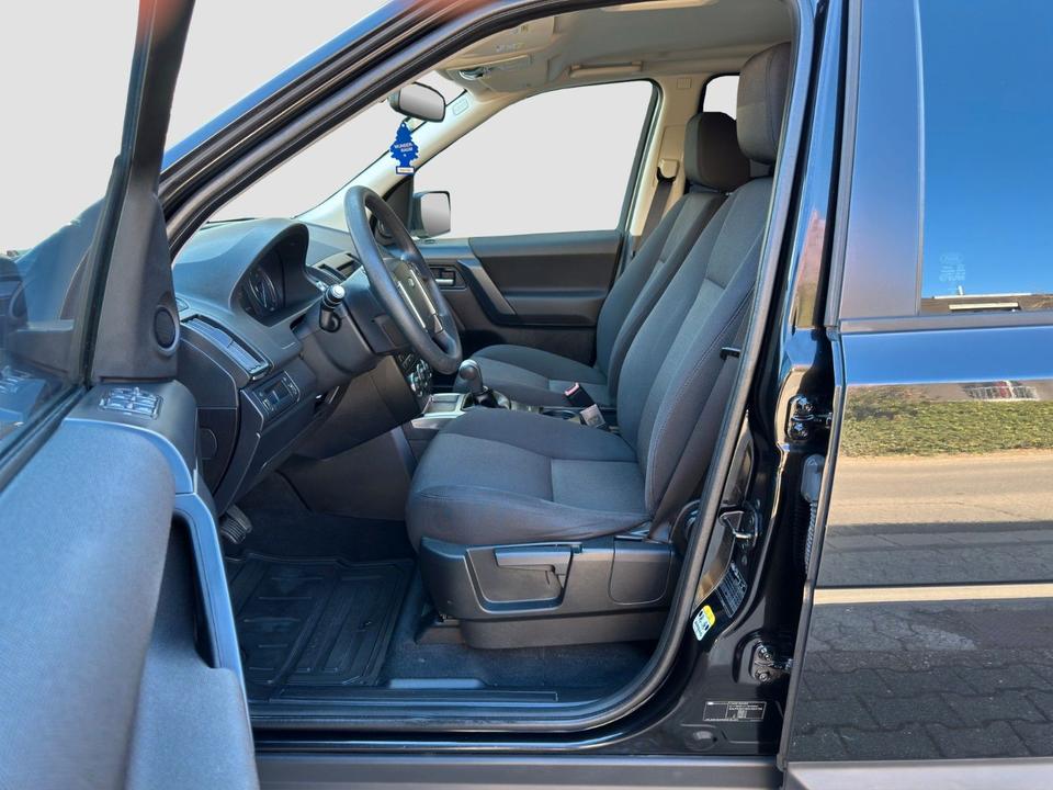 Land Rover Freelander 2013 — photo 9
