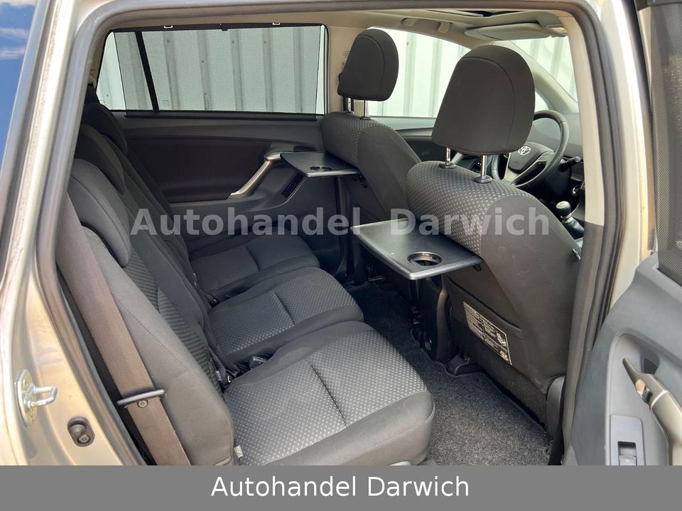 Toyota Verso 2009 — photo 14
