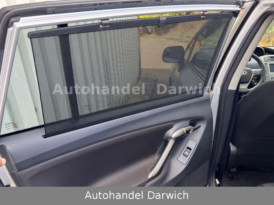 Toyota Verso 2009 — photo 17