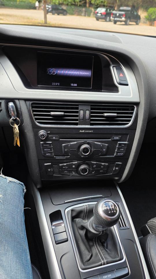 Audi A4 2009 — photo 17