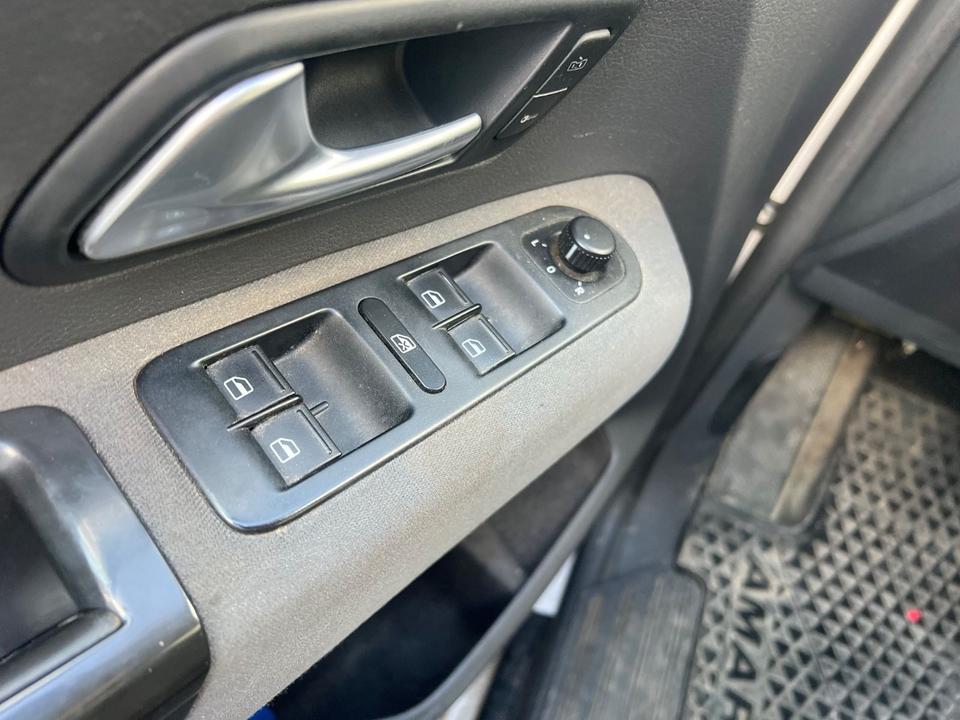 Volkswagen Amarok 2015 — photo 15