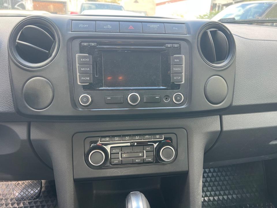Volkswagen Amarok 2015 — photo 8