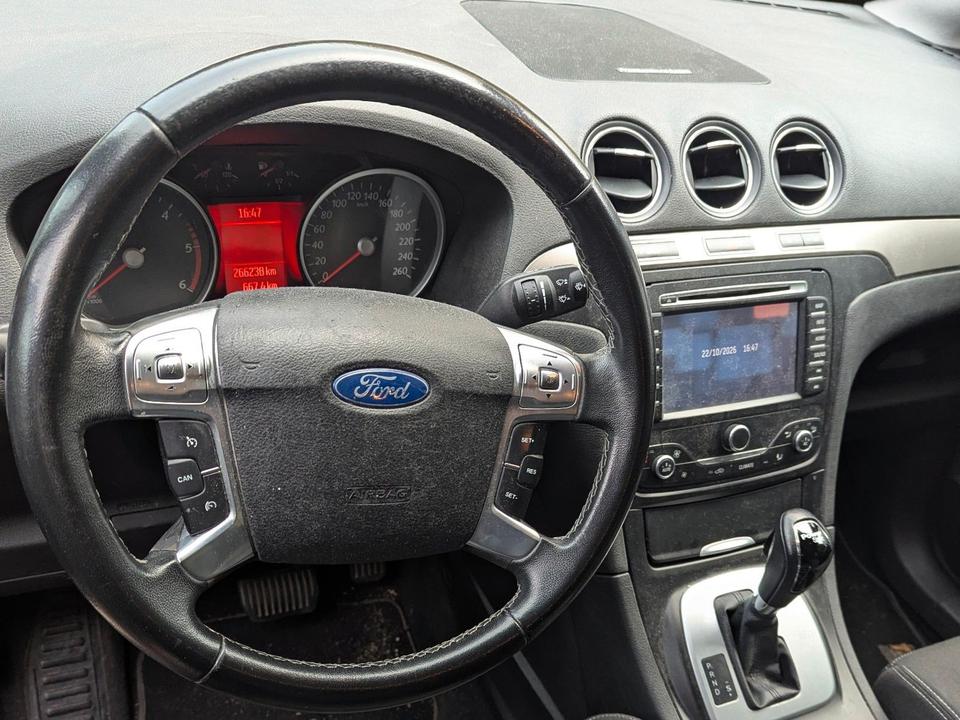 Ford S-Max 2013 — engine