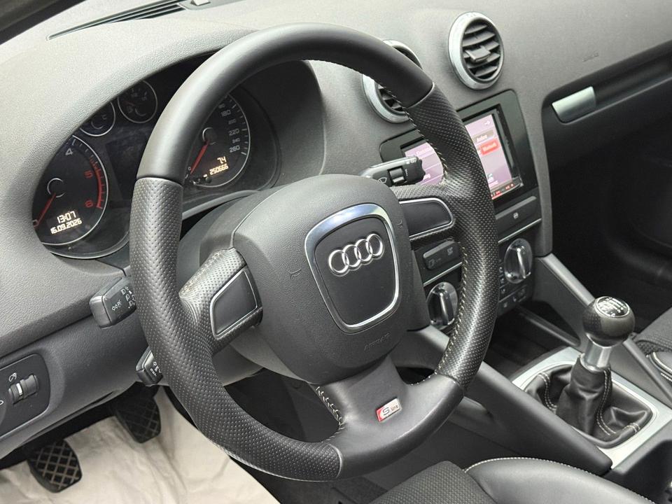 Audi A3 2009 — photo 12