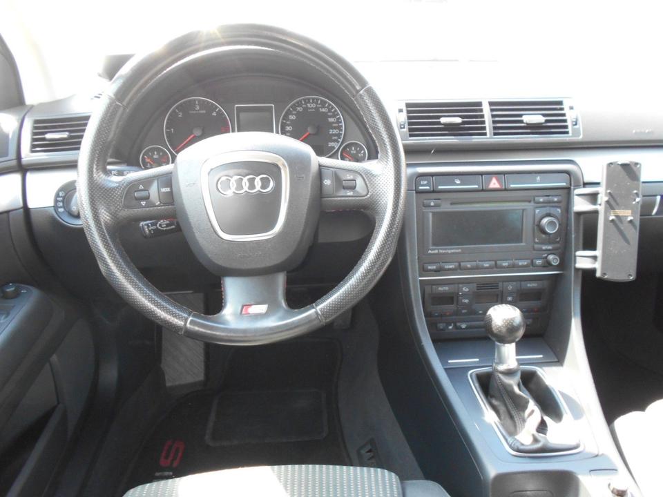 Audi A4 2007 — фото 10